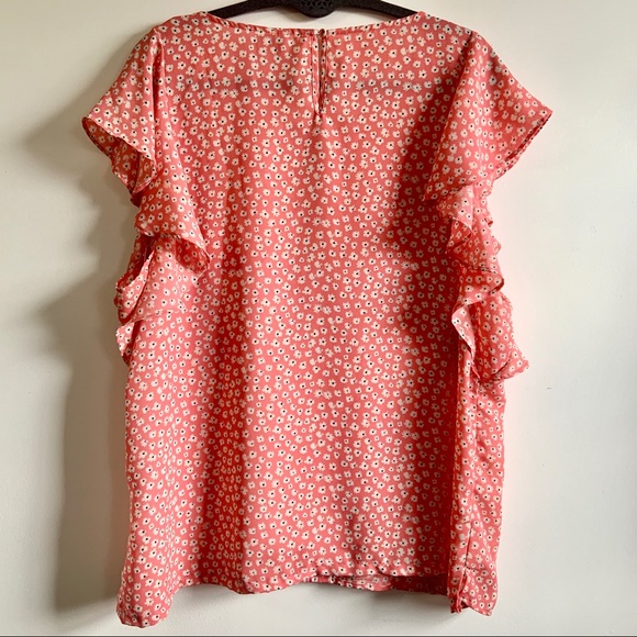 ELLE Blouse - Picture 2 of 5